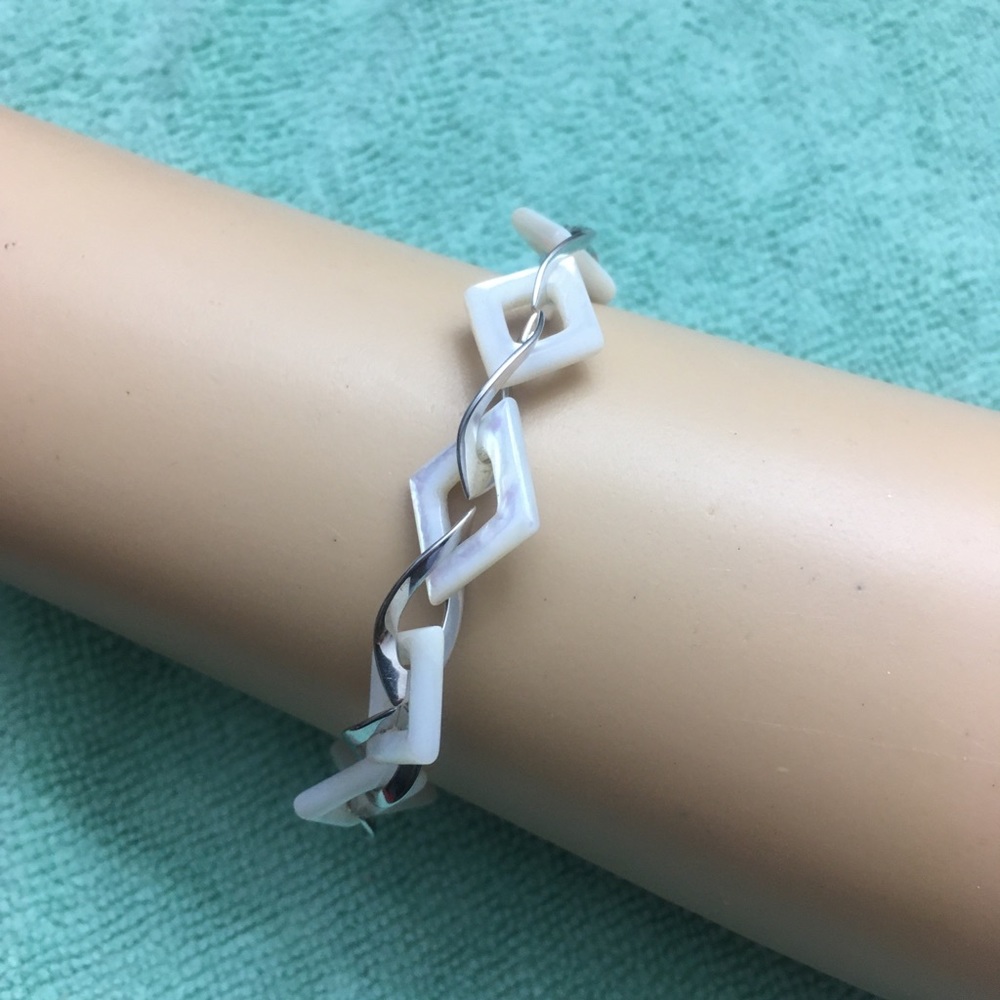925 Silver Mother of Pearl Diamond Shape Bracelet